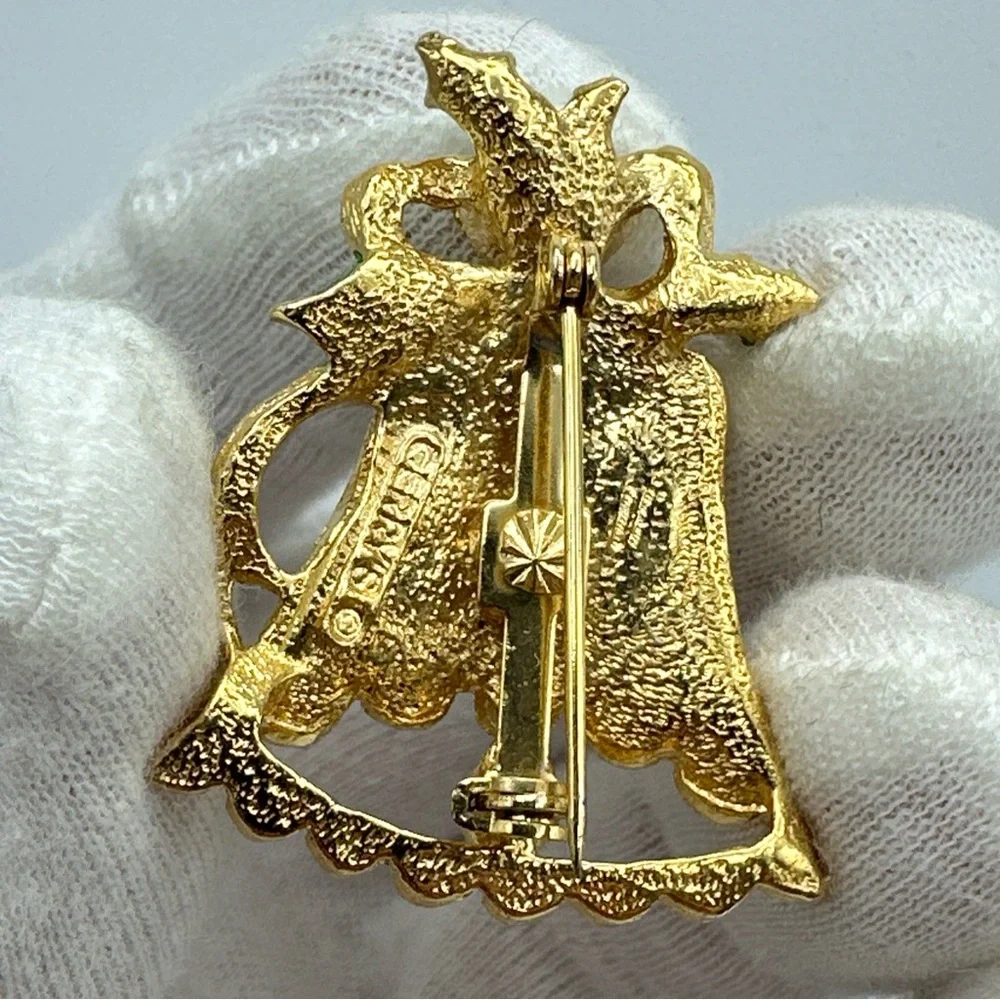 Vintage Christmas‎ Bell Brooch Enamel Jewelry Gerrys #643